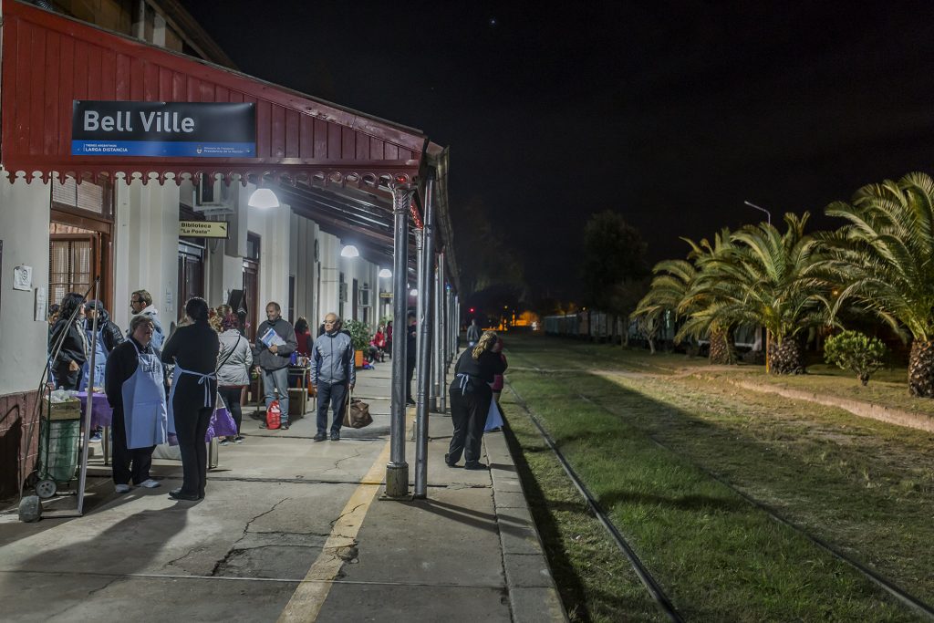 Novedosa experiencia comercial en la Estación del Ferrocarril.