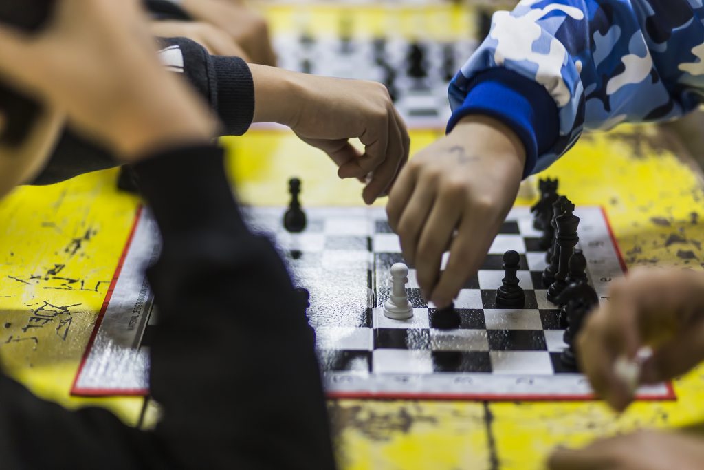 Novedosa experiencia con el ajedrez en la Escuela Provincia del Neuquén.
