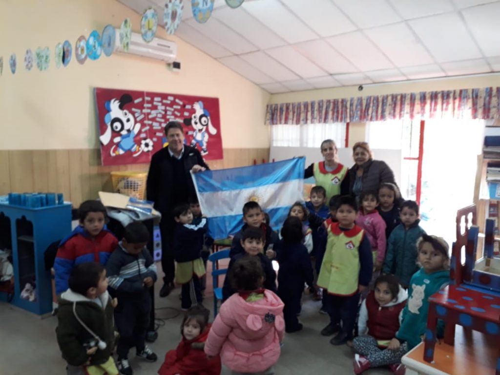 Visita del intendente a la Escuela Juan Bautista Alberdi.