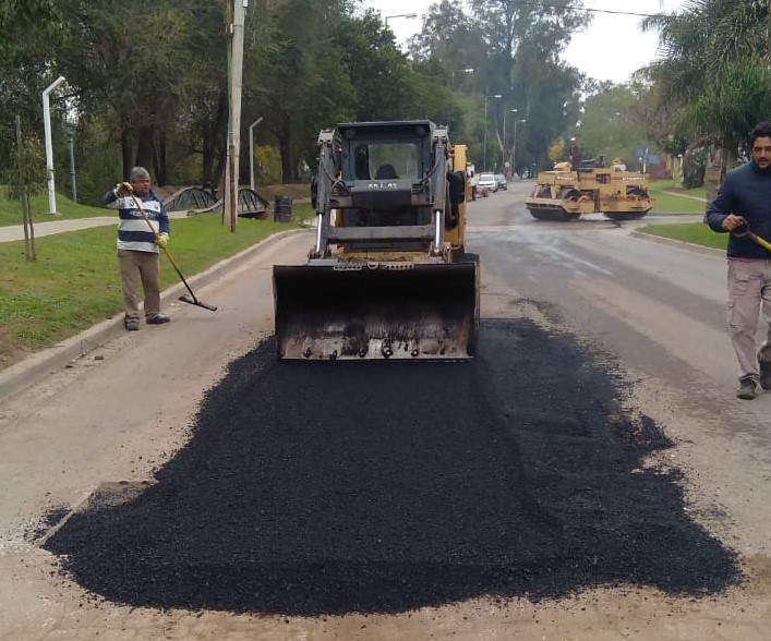 Nuevo bacheo de la avenida Costanera.