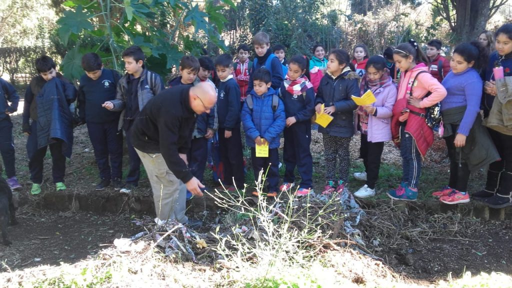 Incesantes visitas de alumnos al Vivero Municipal.