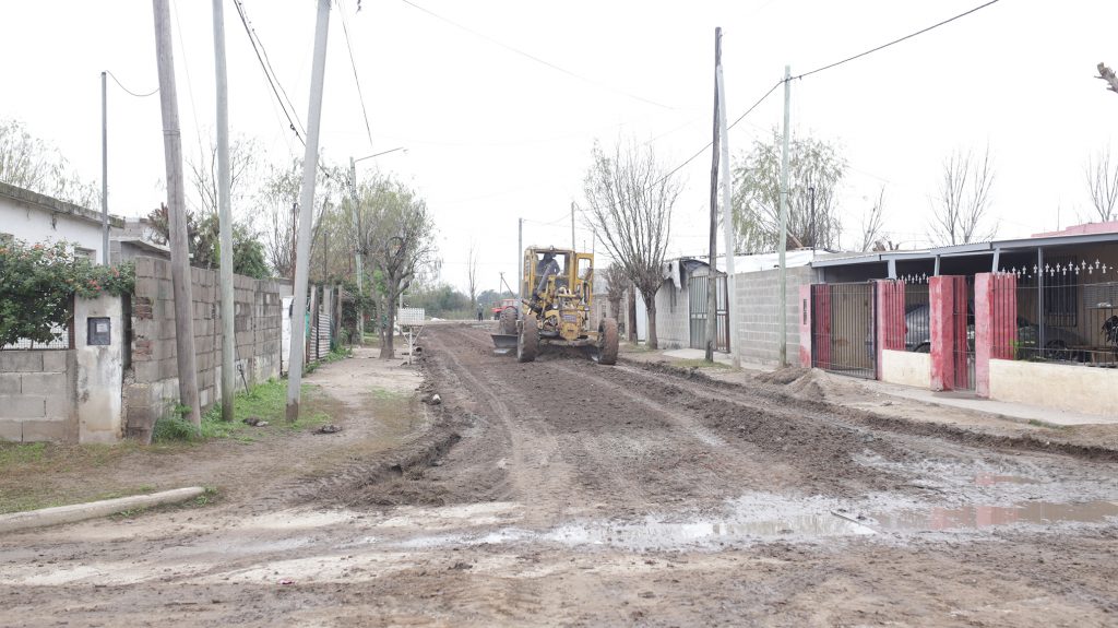 Reparación de calles de tierra.