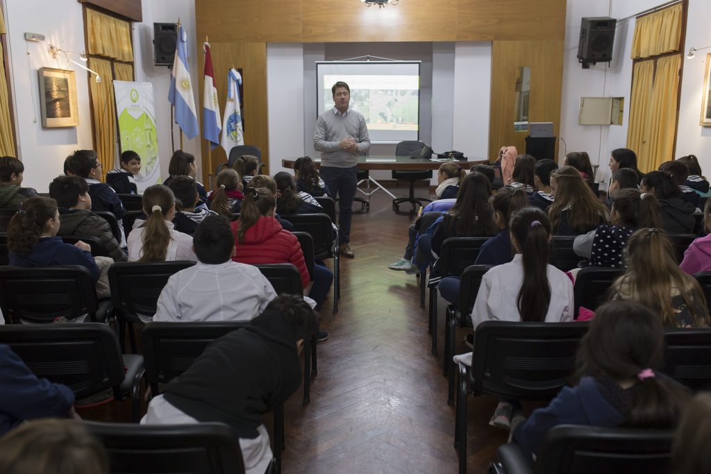 Nueva charla municipal sobre ecología para escolares.