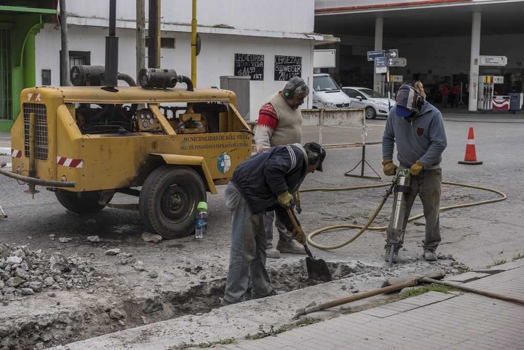 Reparación del hormigón de bulevar Ascasubi.