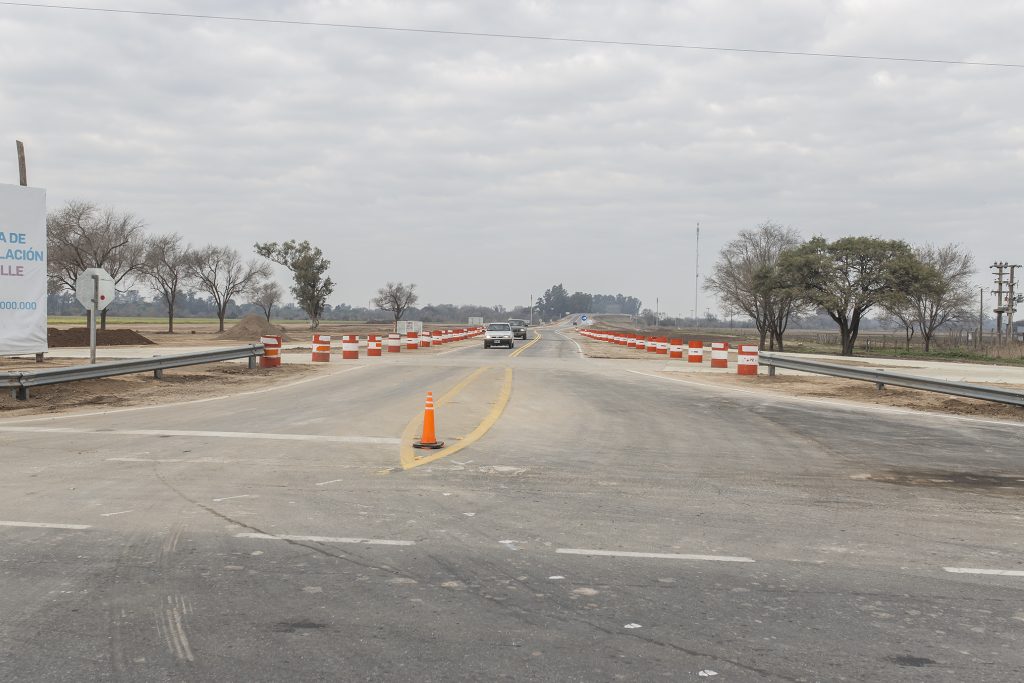 El ingreso y egreso a la ciudad por la autopista es únicamente por Av. Néstor Kirchner.