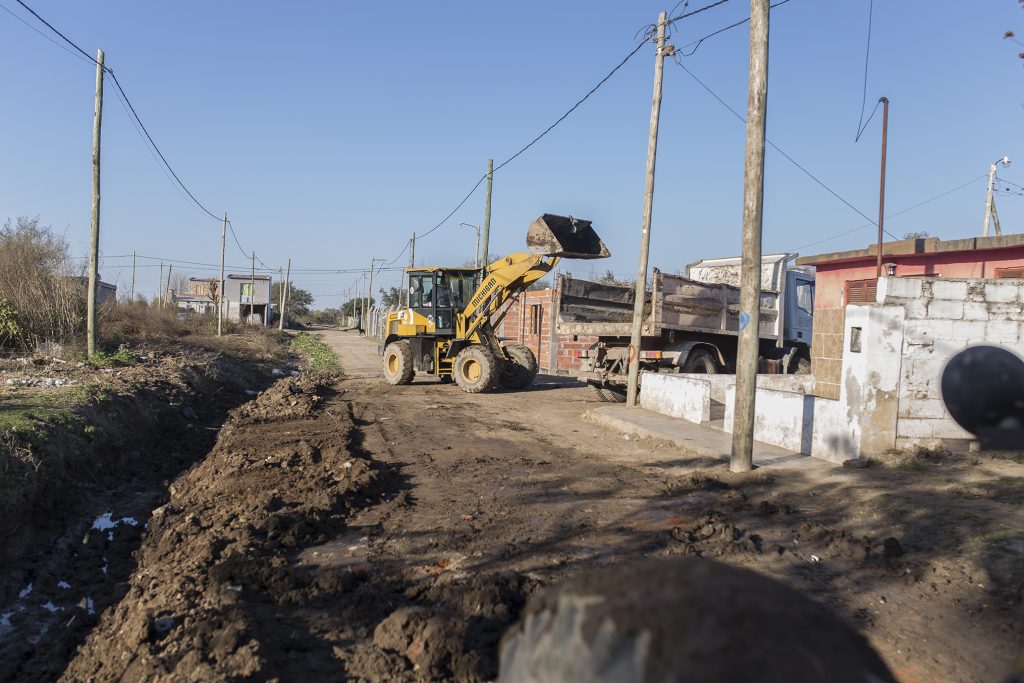 Acondicionamiento de calle pública al sudeste de la ciudad.