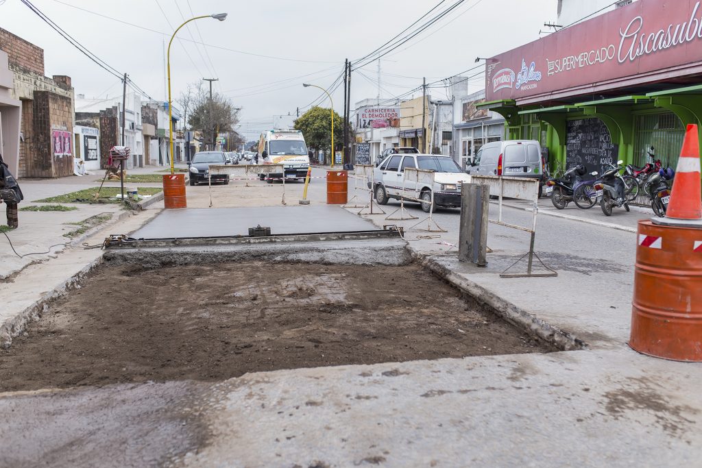 Reparaciones en el hormigón de Bv. Ascasubi