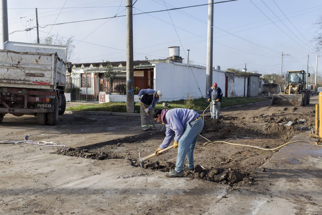 Hormigonado de la esquina de Maipú y Constitución.