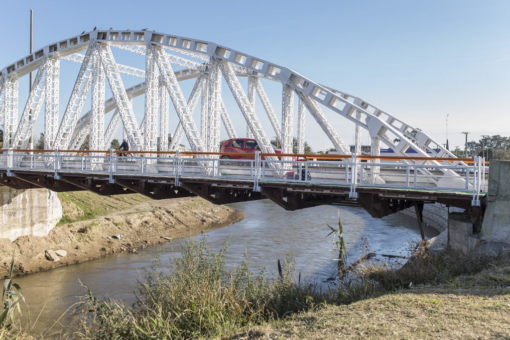 Tratamiento de las bases del Puente de la Historia