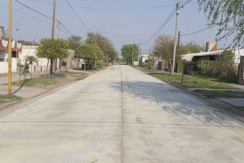 Pavimentación en calles del Oeste de la ciudad.