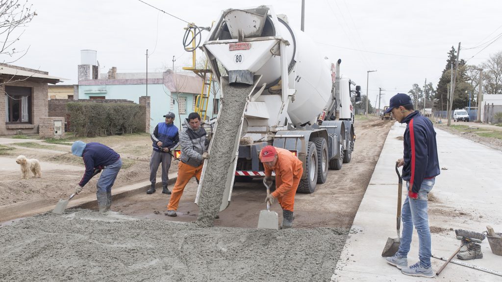 Más hormigón para calle Córdoba.