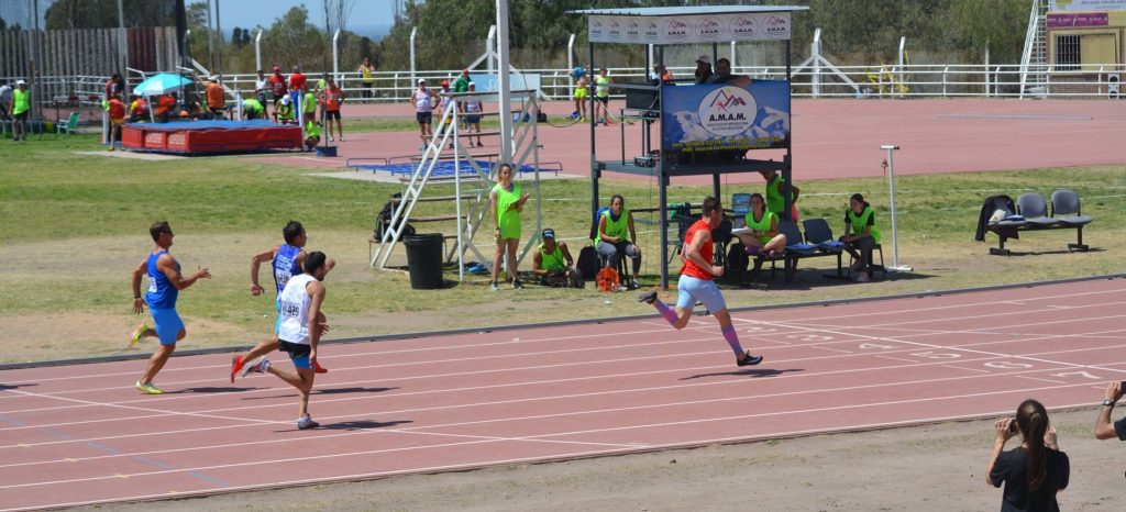 Mendoza fue testigo del triunfo de los atletas bellvillenses Britos y Bensi.