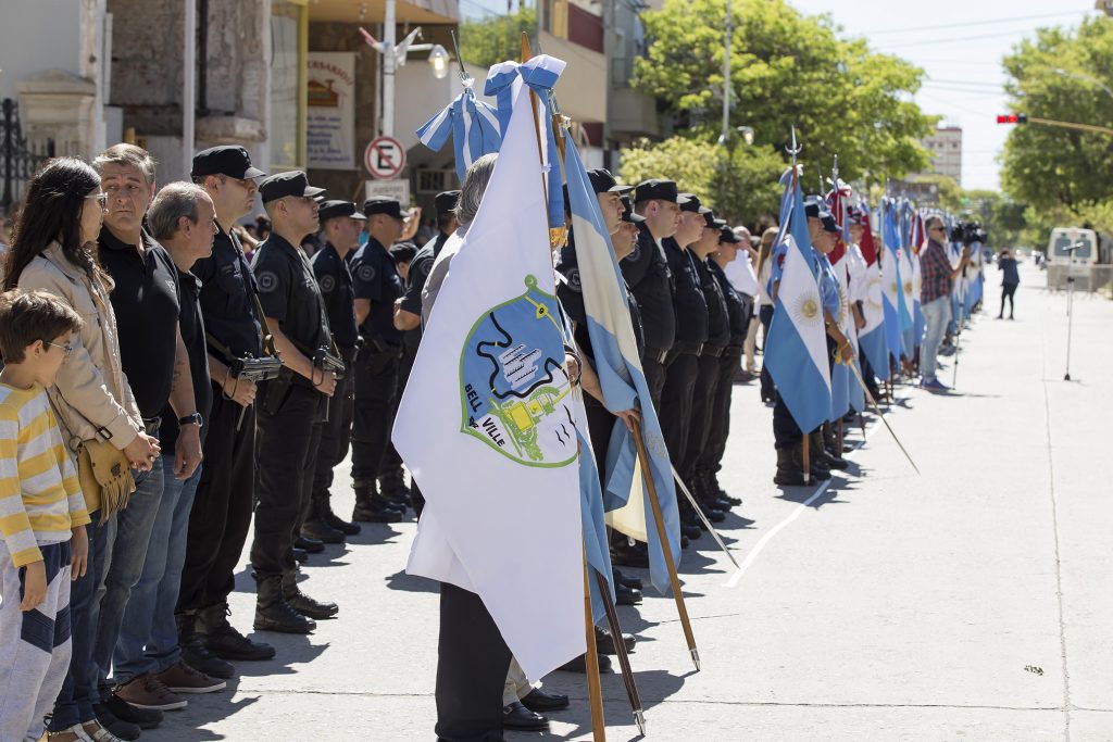 De interés para instituciones que deseen participar del desfile del próximo 9 de noviembre.