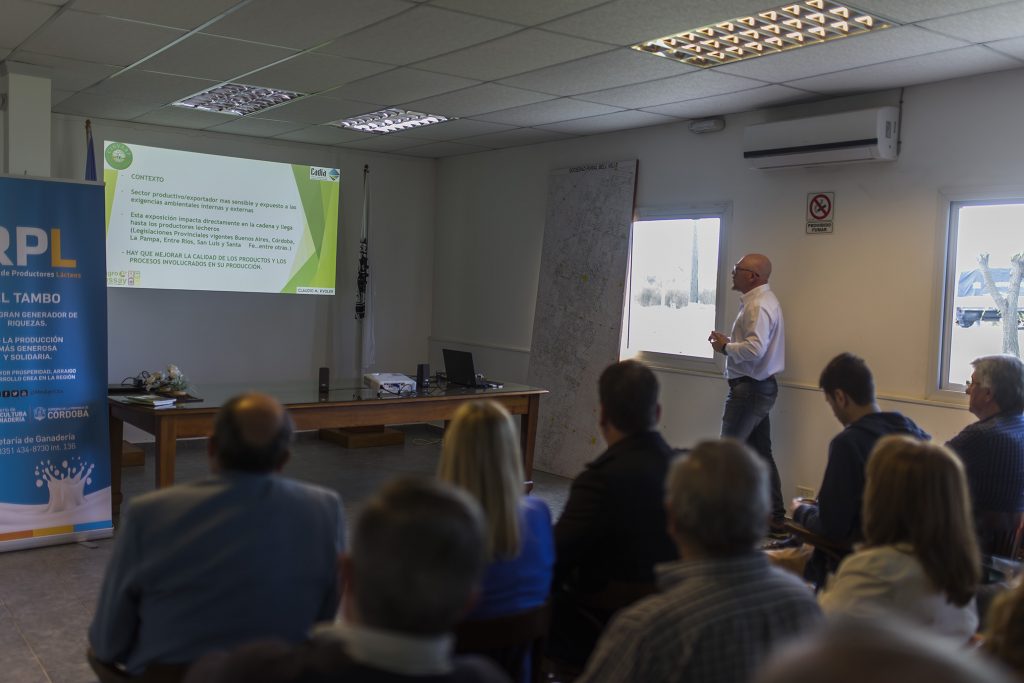 Taller sobre manejo de efluentes en Tambo y Valoración