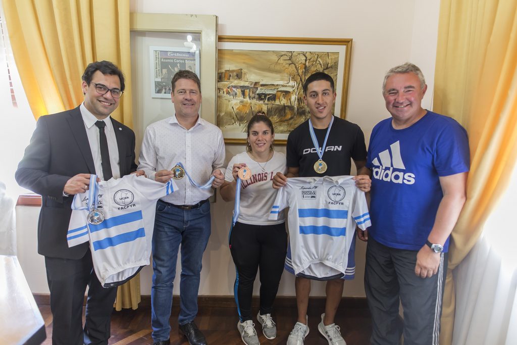 Los ciclistas Victorio y Cagnolo se reunieron con el intendente municipal.