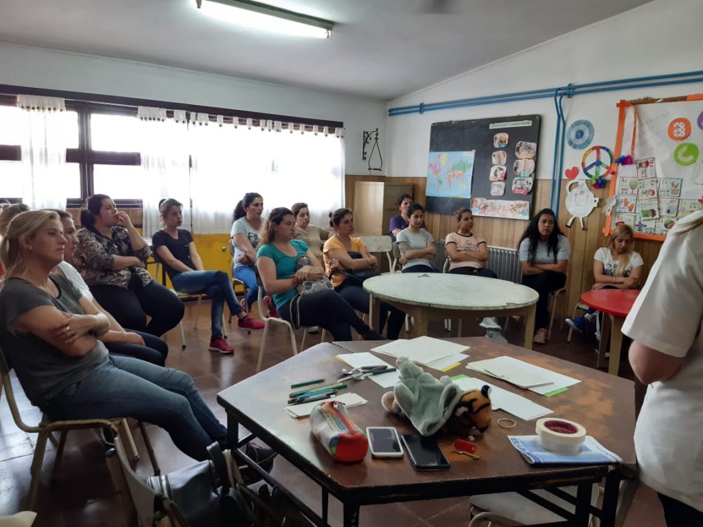 Nuevo encuentro con padres en la Guardería Constancio C. Vigil.