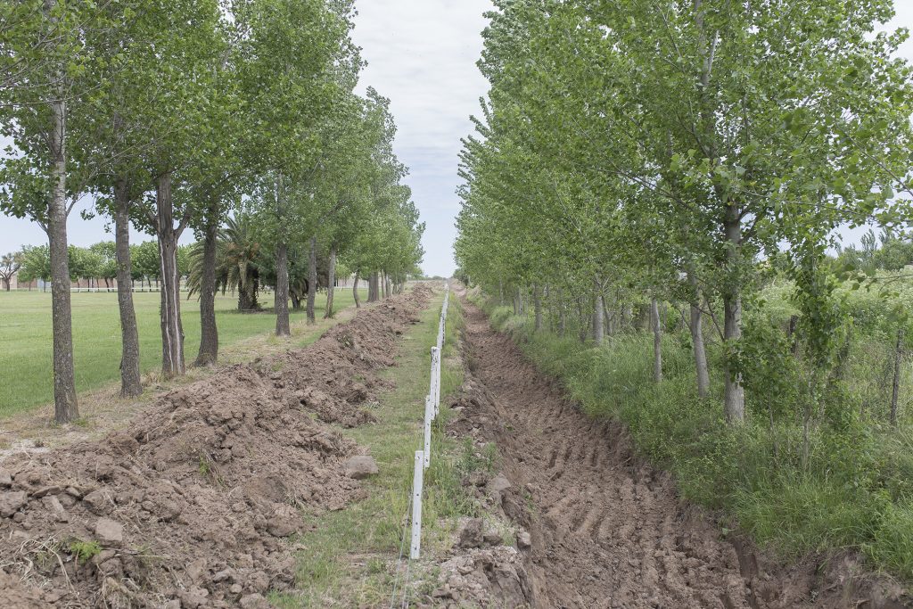 Continúan las limpiezas de canales de desagües.