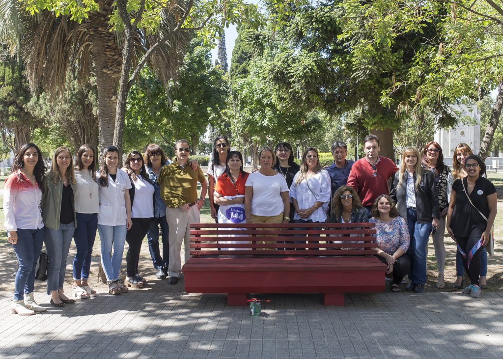 “El banco rojo es un altar humano que nos recuerda que tenemos casos de femicidios”