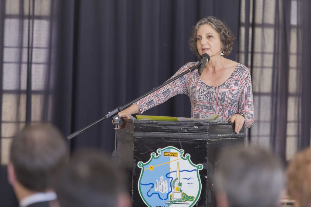 Merecido homenaje de la ciudad a una de sus hijas dilectas: Sandra Díaz.