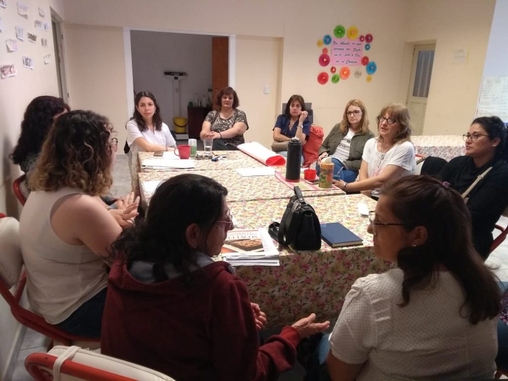 Positivo encuentro de personas con celiaquía y familiares.