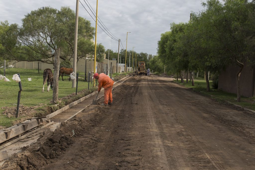 Obras de cordón cuneta.