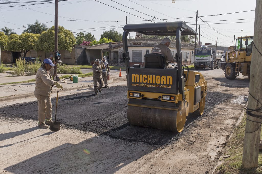 Bacheo de calles.