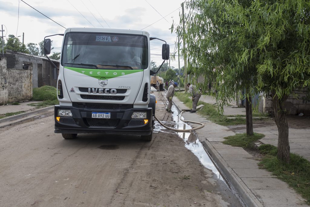 Mantenimiento del canal de pasaje Martín Fierro.