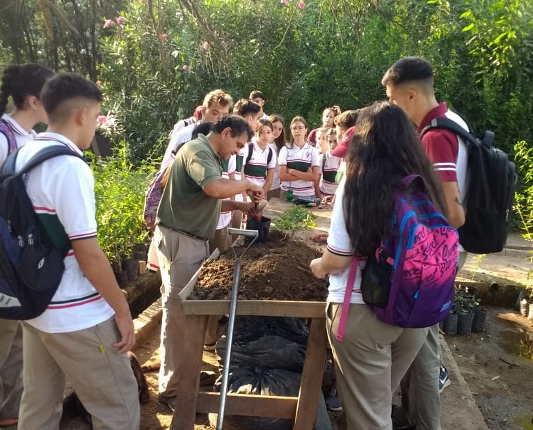 Comenzó la actividad educativa en el Vivero Municipal.