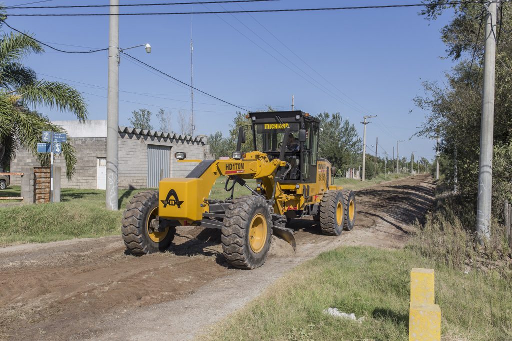 Mejoramiento de calles al sur de la ciudad.