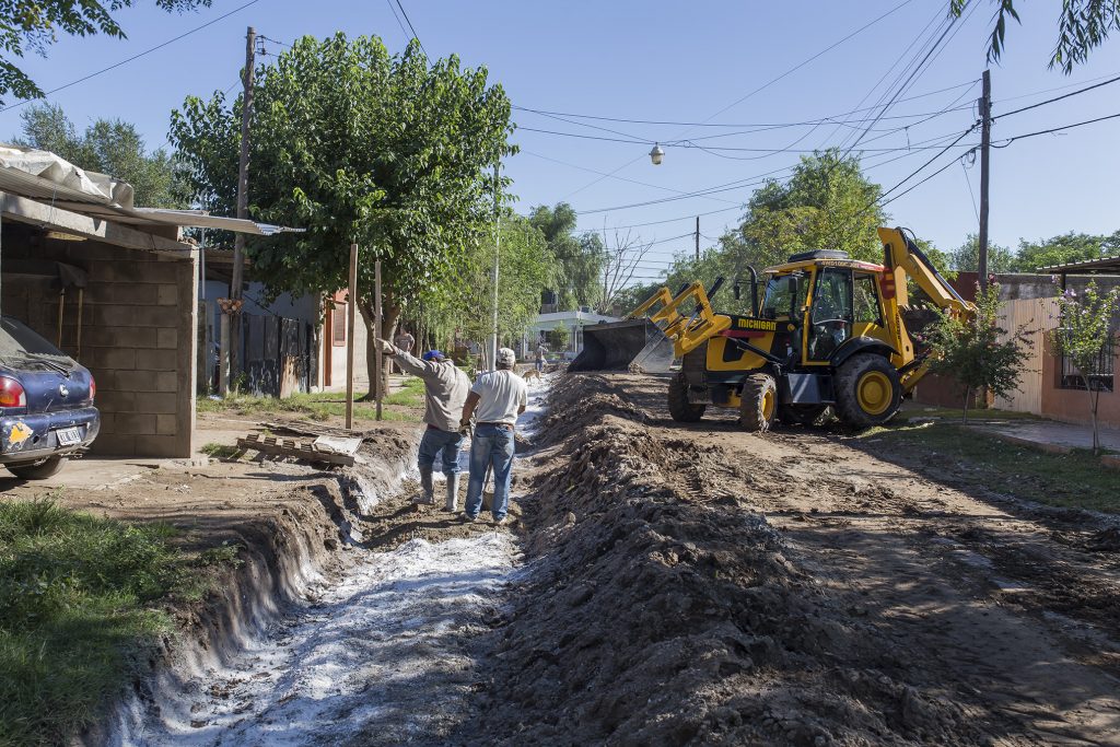 Se promulgó la Ordenanza de cordón cuneta para 12 cuadras más.