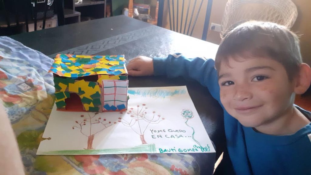 En plena cuarentena, se intensifica la relación de la Guardería Vigil con sus pequeños.