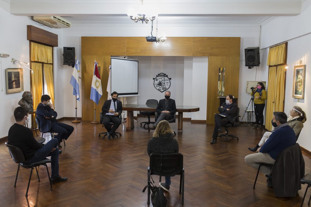 Universidades privadas podrán habilitar la atención administrativa.