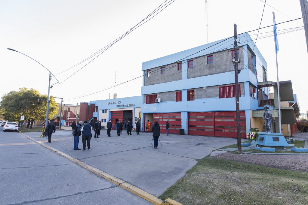 El intendente saludó a los Bomberos Voluntarios en su día.