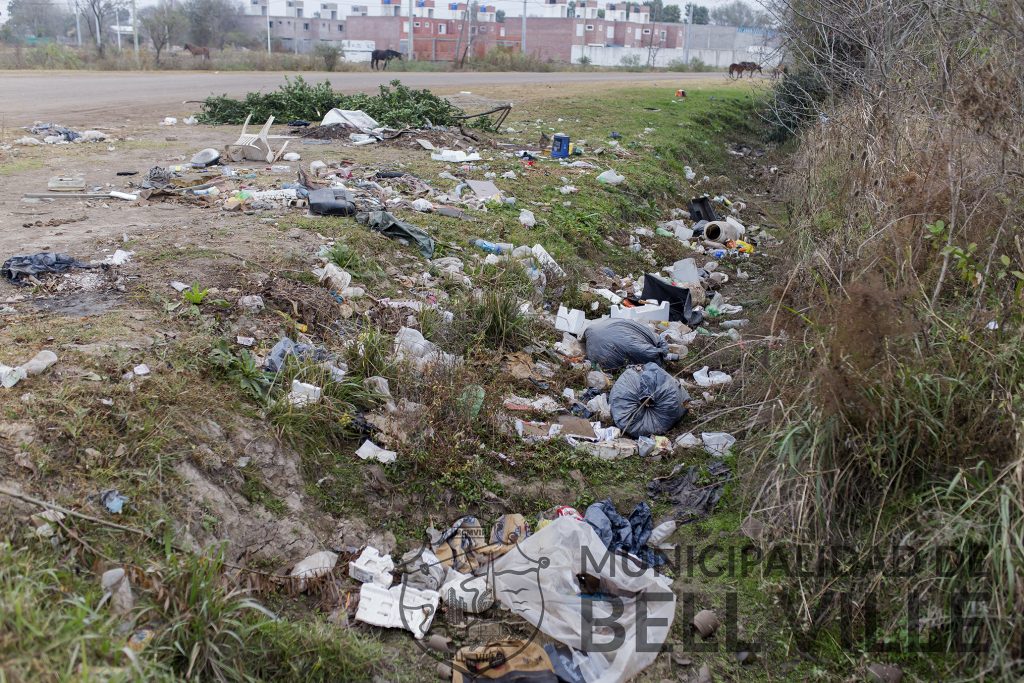 Es imprescindible la responsabilidad de los vecinos en el manejo de sus residuos.