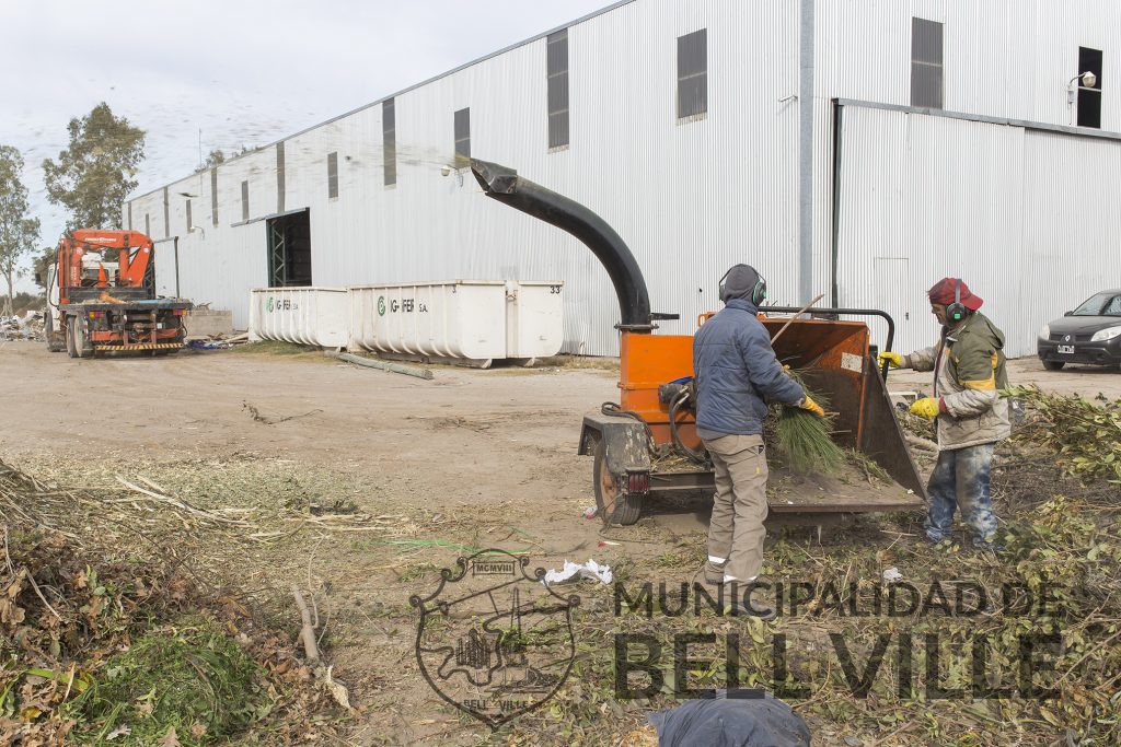 Se cumple con el triturado de ramas en la Planta de Tratamiento de Residuos.