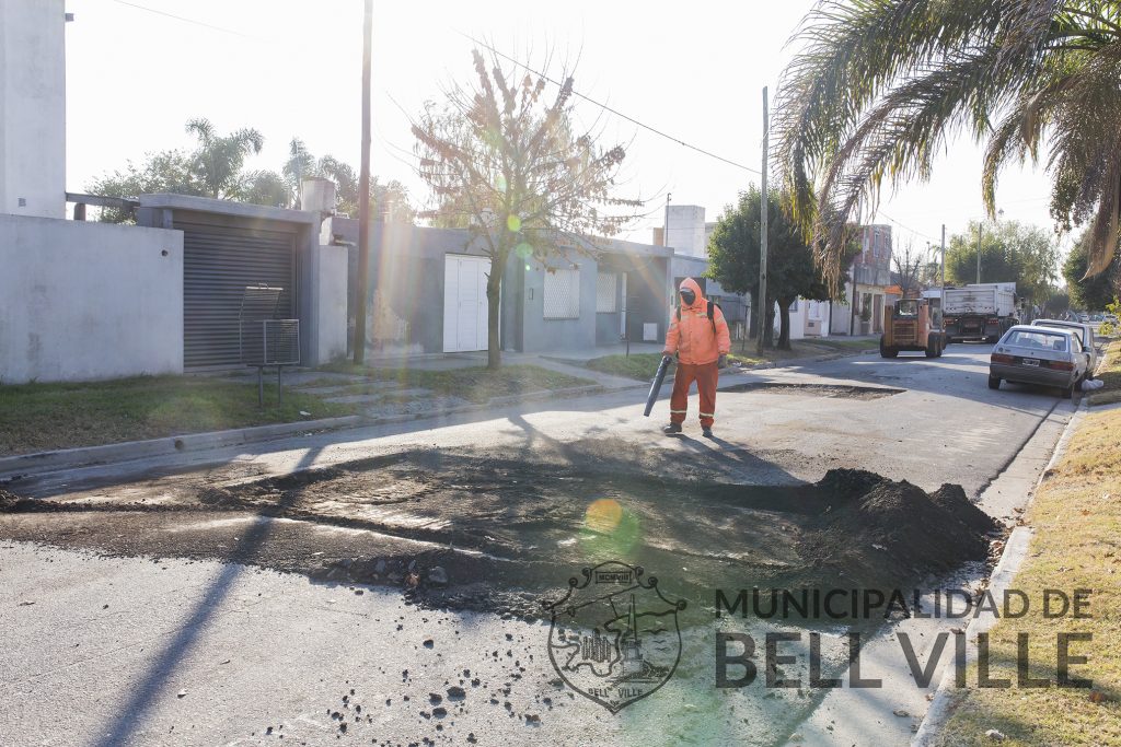 Bacheos en varias calles de la ciudad.