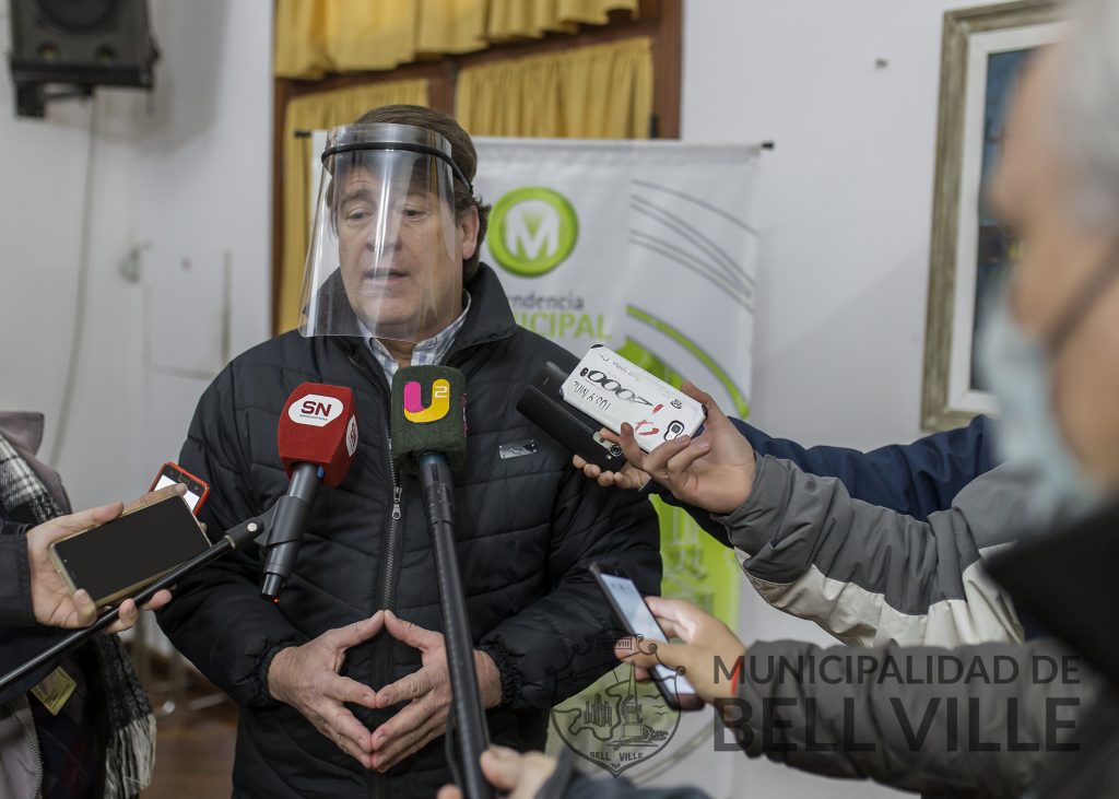 El Dr. Briner no descartó la idea de convocar voluntarios para ayudar en labores preventivas de salud.