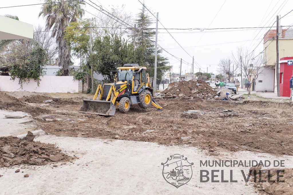 Se continúa con el trabajo de mejoramiento de bocacalles