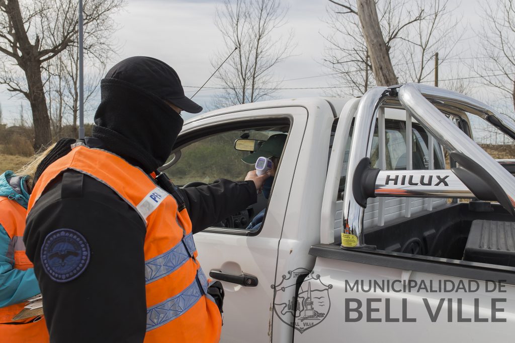 Un total de 455 personas se controlaron ayer en los puestos de los ingresos a la ciudad.