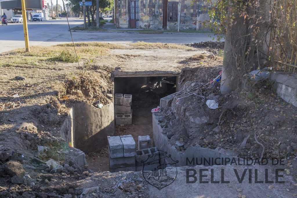 Se construyen bocas de inspección en el canal de calle San Gerónimo.