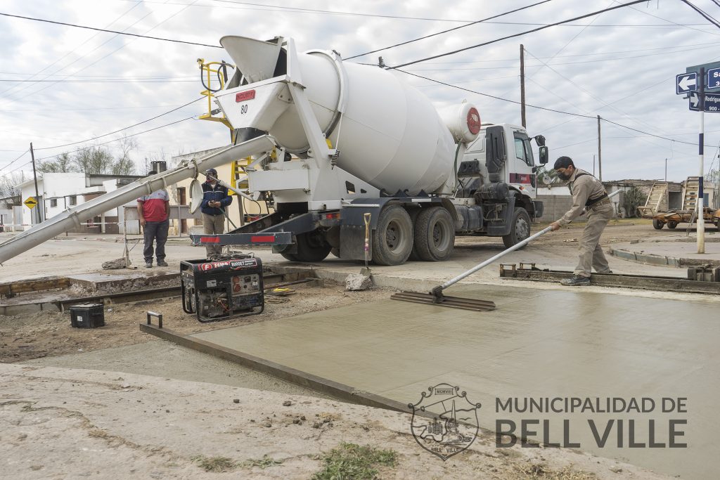 Continuidad del bacheo de calles de hormigón.