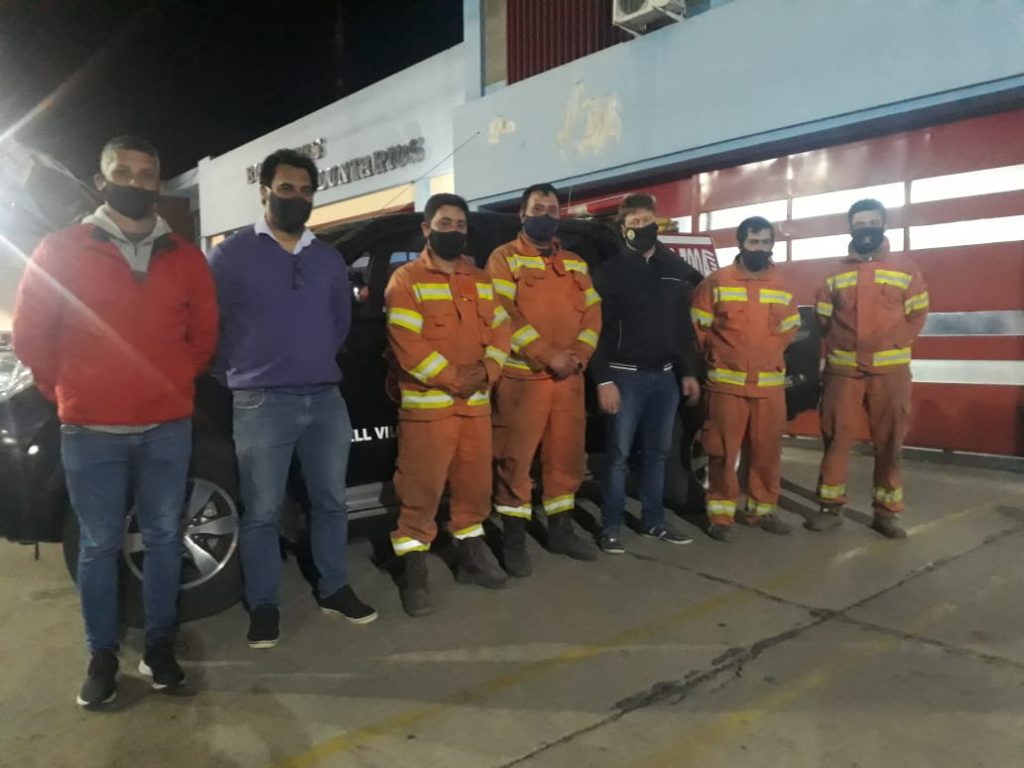 El intendente recibió a bomberos bellvillenses que lucharon contra incendios en las sierras