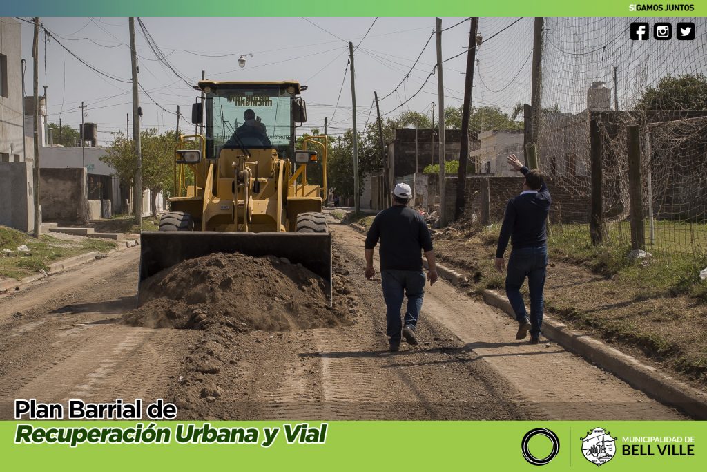 Se está levantando el deteriorado asfalto de calle 25 de Mayo entre Independencia y Bv. Unión.