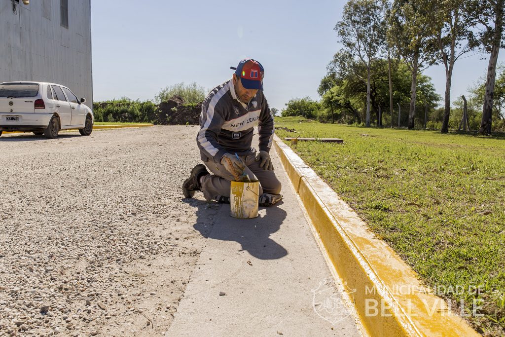 Tareas de mantenimiento en la Planta Municipal de Tratamiento de Residuos Reciclables.