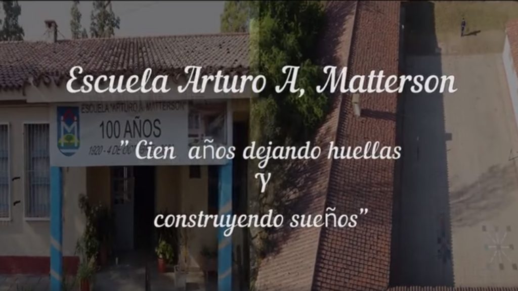 La Escuela Arturo Matterson cumplió sus 100 años de vida.