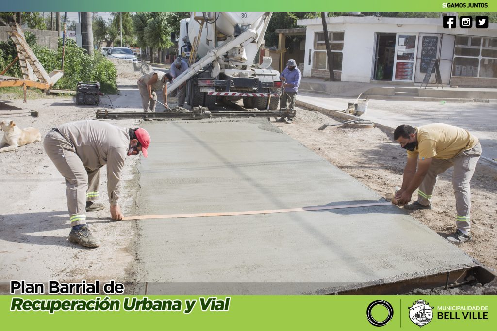 Se construye la bocacalle de Echeverría y Chubut.