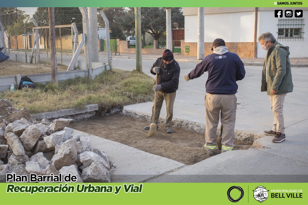 Bacheos de calles de hormigón.