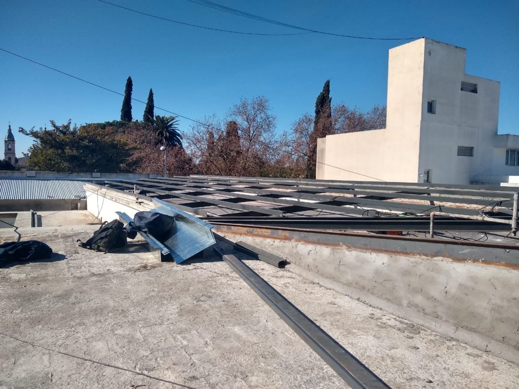 No se detienen los trabajos de restauración de la Casa de la Cultura.