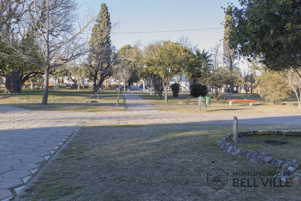 Se trabaja en el reacondicionamiento de la Plaza Haedo.
