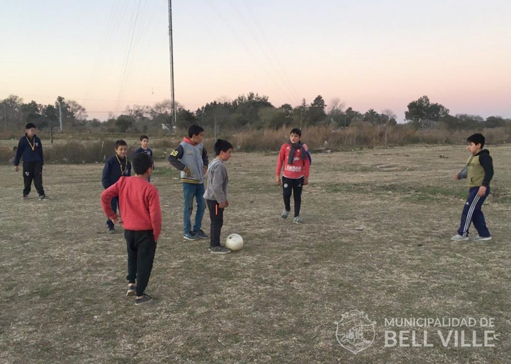 Los Núcleos Deportivos Barriales continúan sumando vecinos en cada lugar de desempeño.